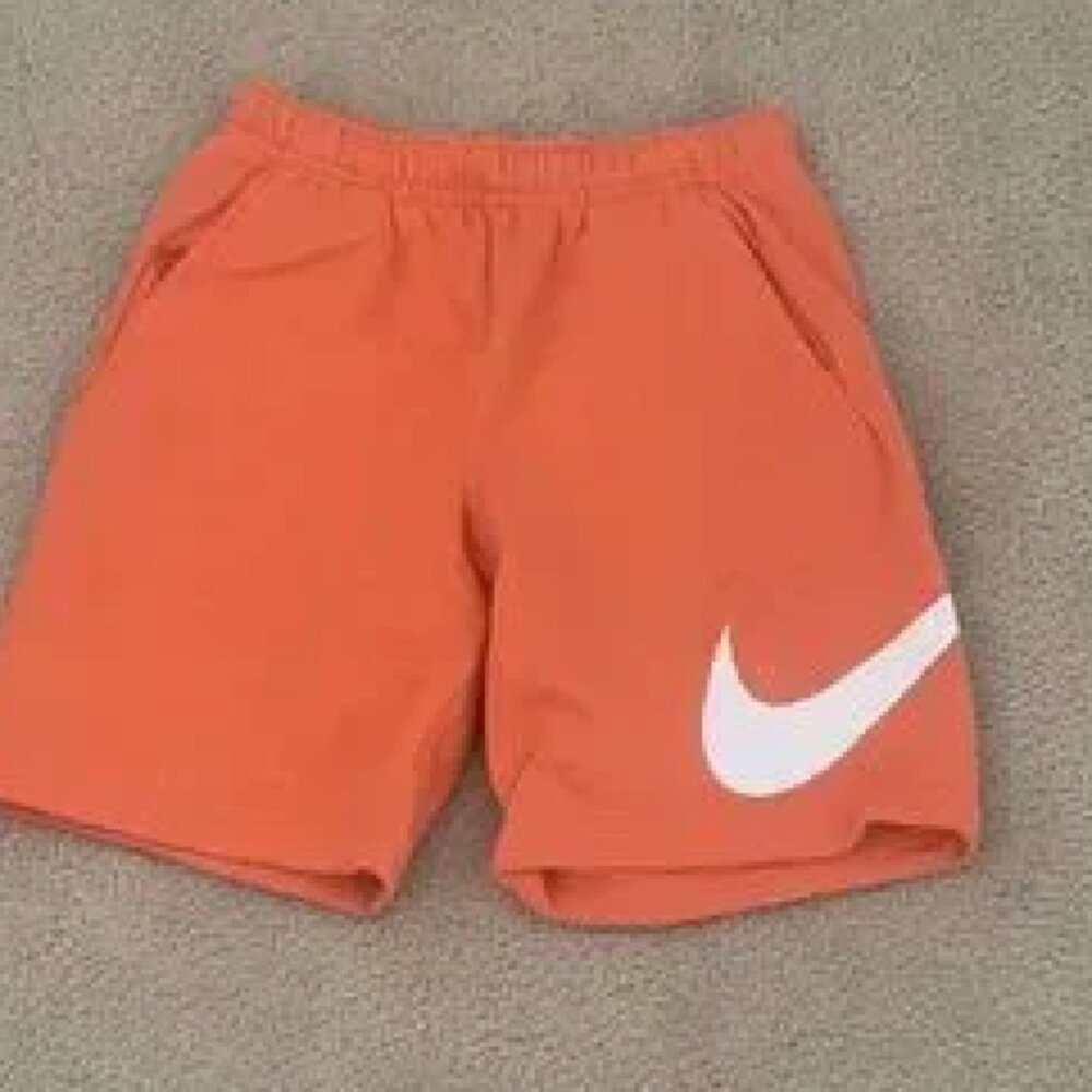Never Worn Nike Sportswear Club Shorts